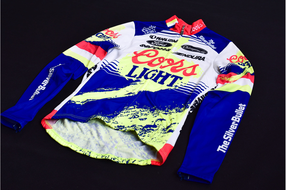 Maillot De Vélo Pearl IZumi Coors Light Taille M - Occasion, Manches Courtes, Zip 1/4, Fabriqué Au Japon