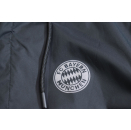 Bayern München Regen Trainings Jacke Rain Jacket Mantel Coat Kapuze Hoodie Gr. S